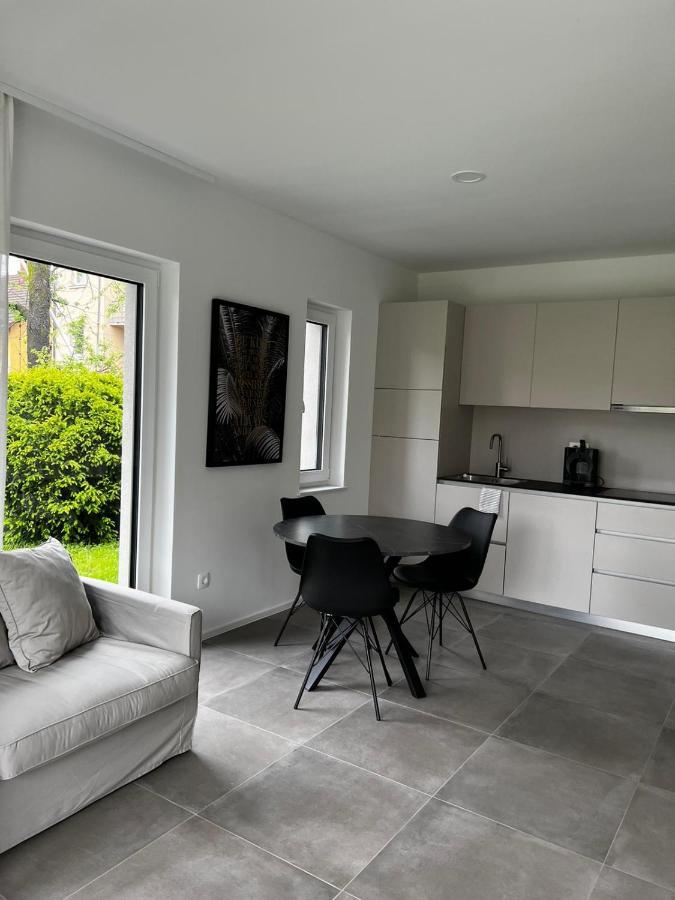 Apartments Lily Ljubljana Extérieur photo