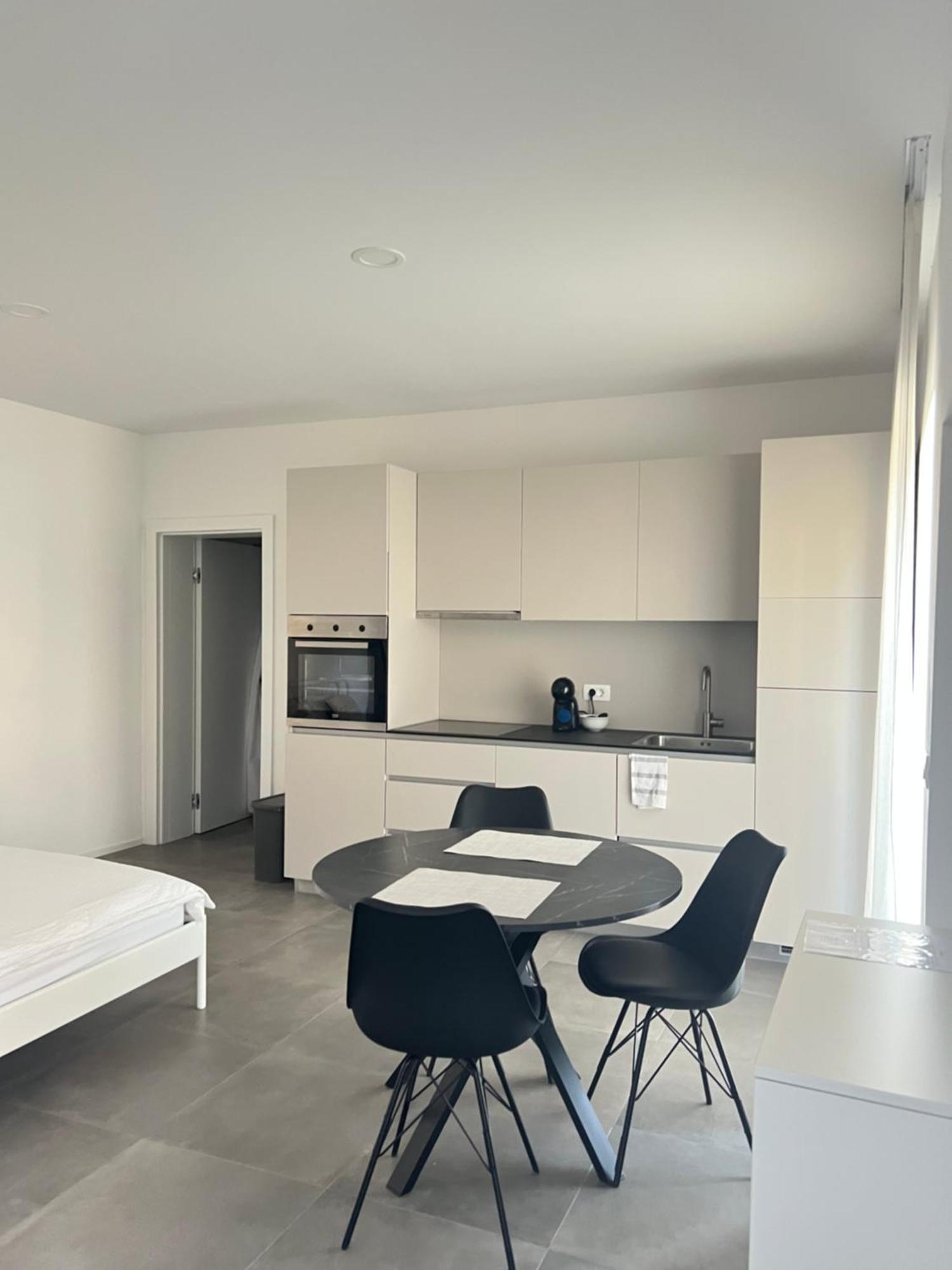 Apartments Lily Ljubljana Extérieur photo